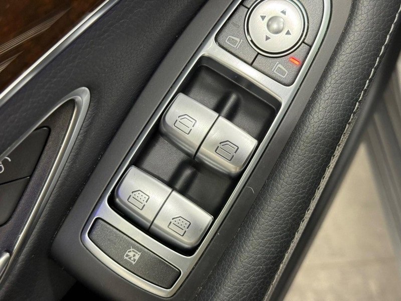 Used 2015 Mercedes-Benz S 550 4MATIC Sedan image 19