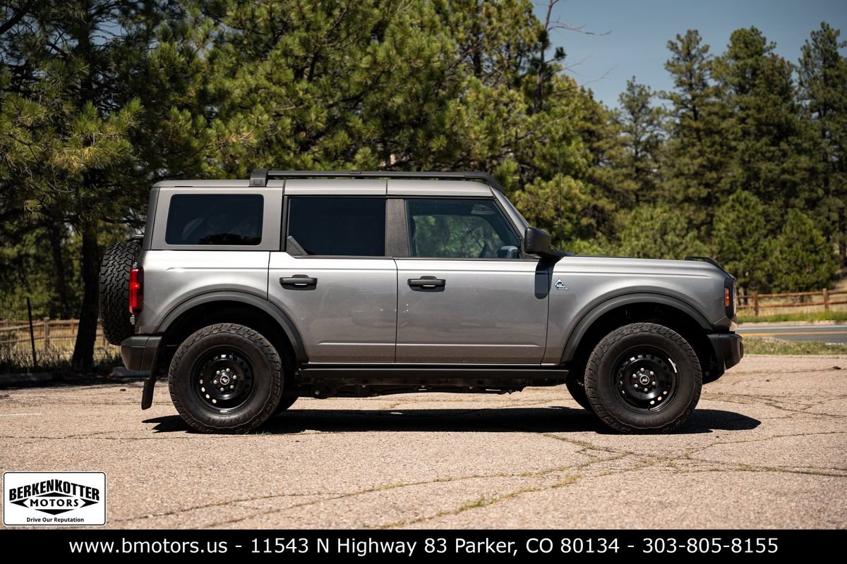 Used 2022 Ford Bronco Black Diamond AWD/4WD image 2