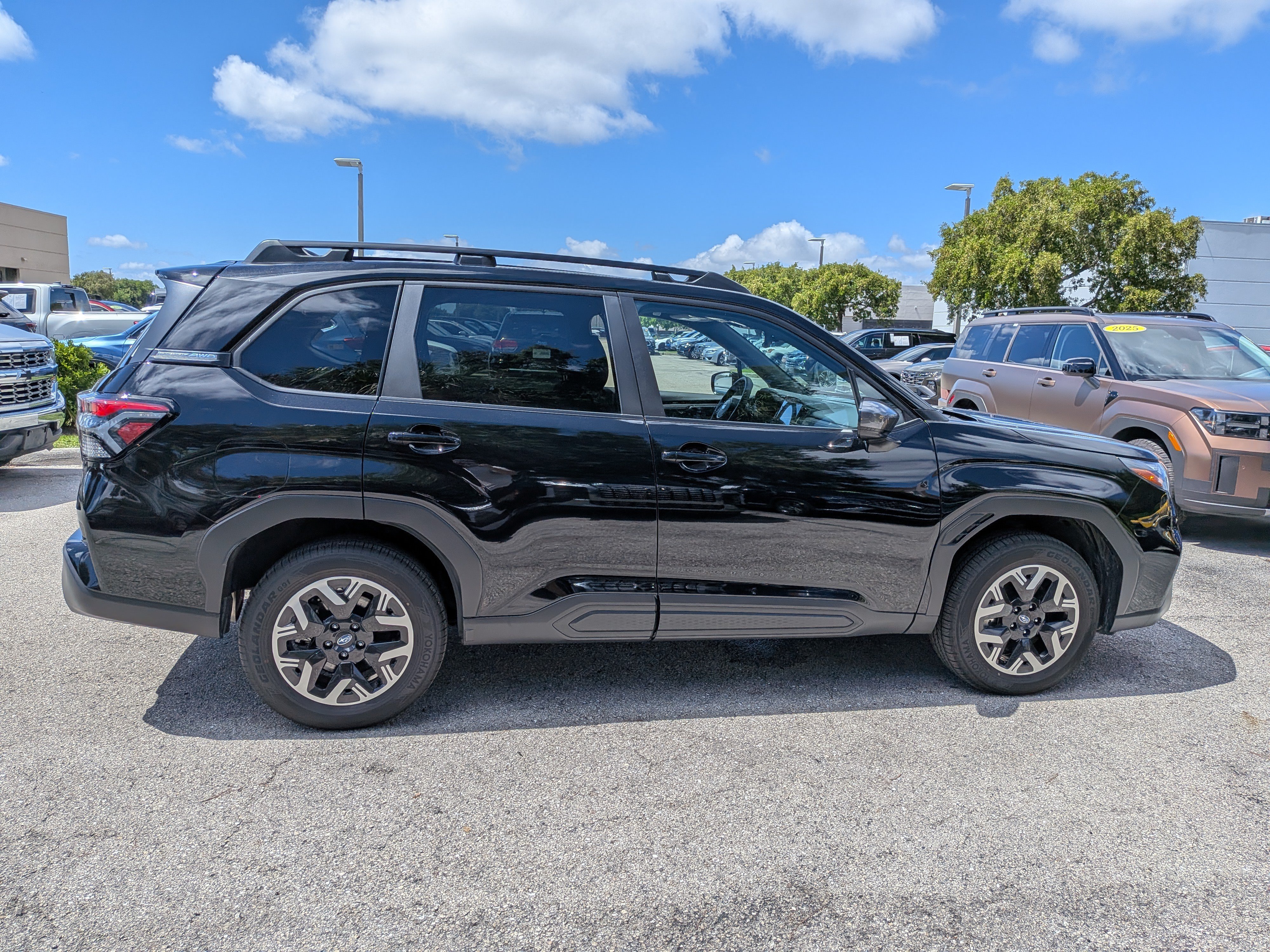 Used 2026 Subaru Forester Premium AWD/4WD image 3