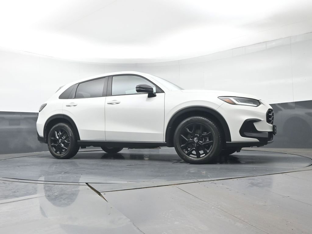 Certified 2023 Honda HR-V Sport image 32