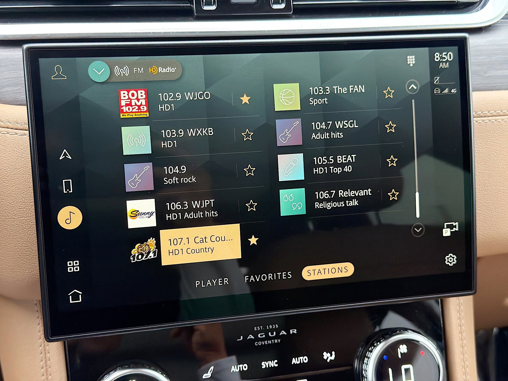 Used 2022 Jaguar F-PACE S image 31