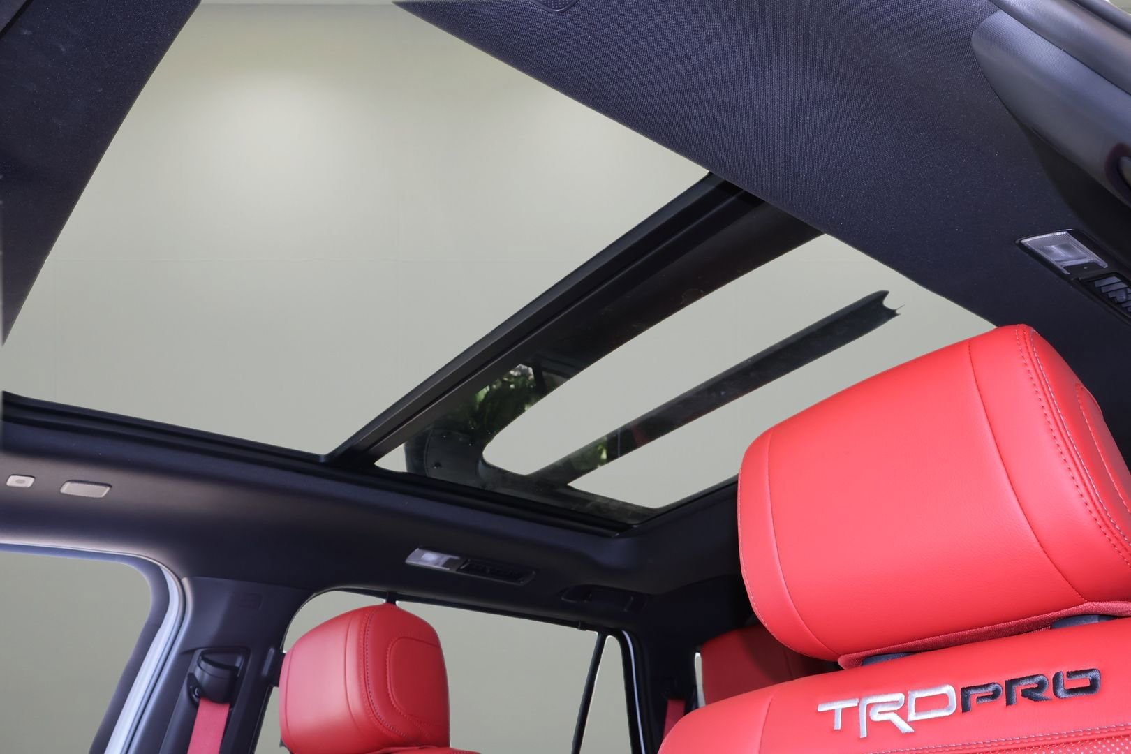 Used 2025 Toyota Sequoia TRD Pro image 30