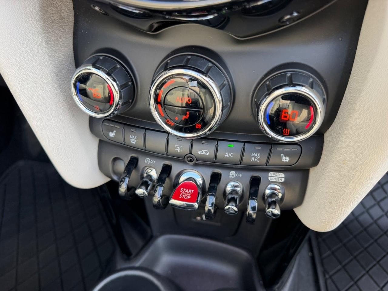 Used 2021 MINI Cooper S w/ Signature Upholstery Package FWD image 26