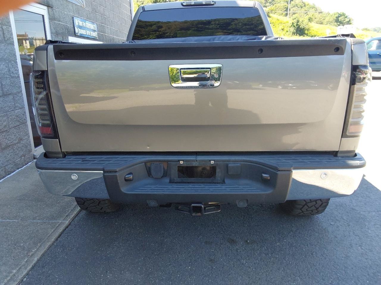 Used 2013 Chevrolet Silverado 1500 LT w/ All-Star Edition AWD/4WD image 4