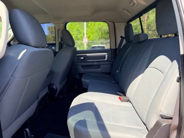 Used 2015 RAM 1500 Classic SLT w/ SLT Plus D←cor Group AWD/4WD image 19