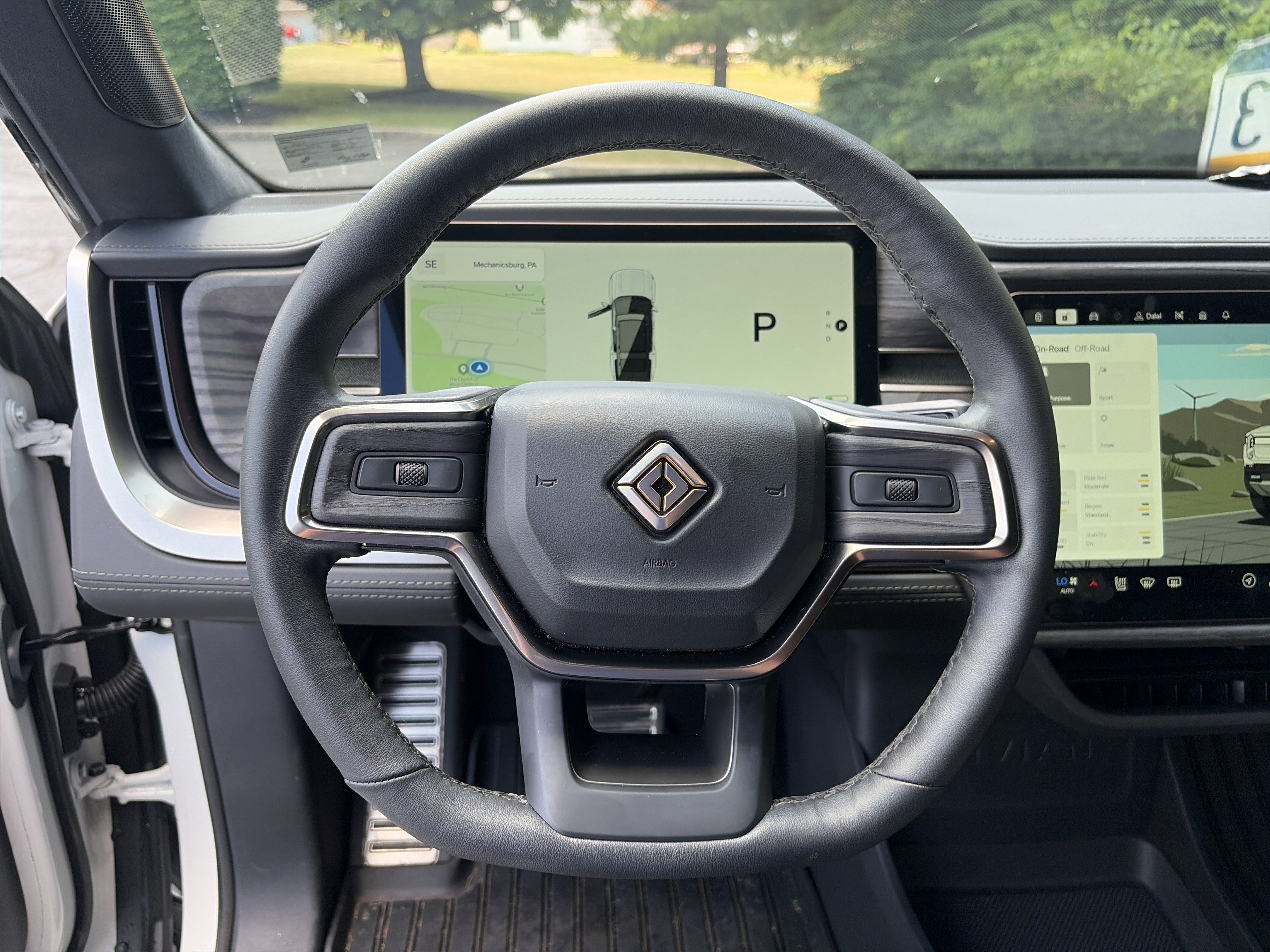 Used 2022 Rivian R1S Launch Edition AWD/4WD image 57