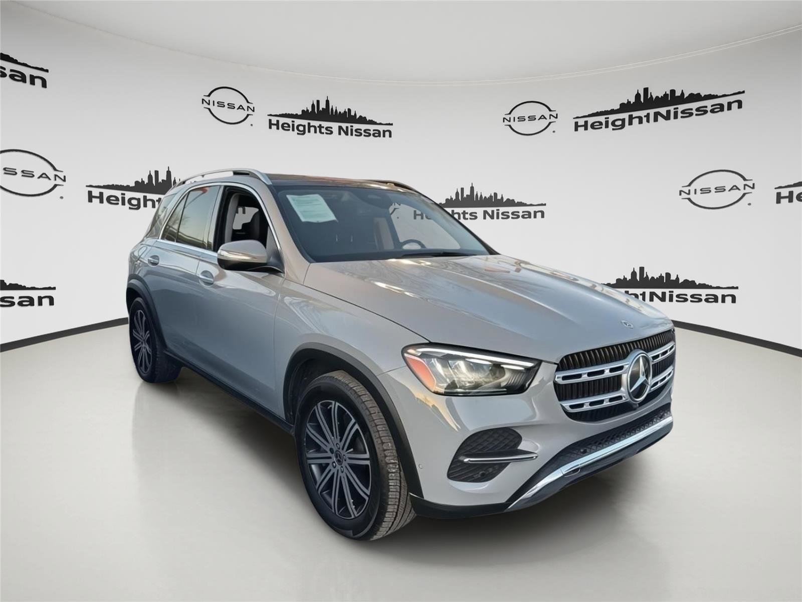 Used 2024 Mercedes-Benz GLE 450 4MATIC w/ Winter Package image 1