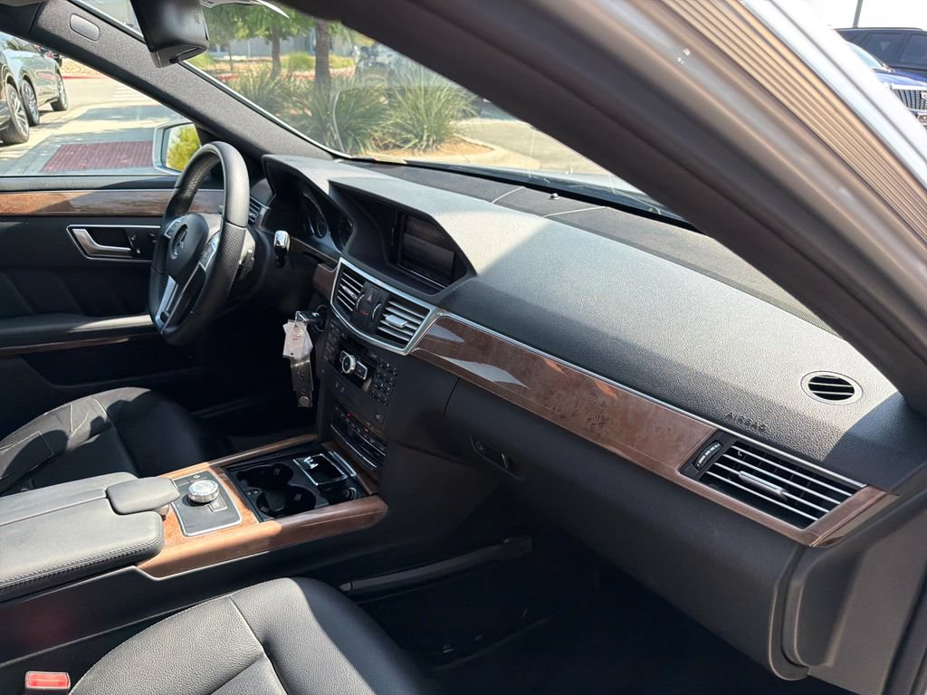 Used 2013 Mercedes-Benz E 350 4MATIC Sedan image 36