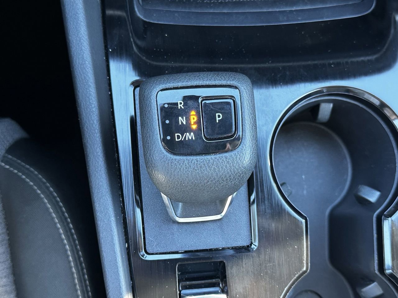 Used 2023 Nissan Rogue SV image 8