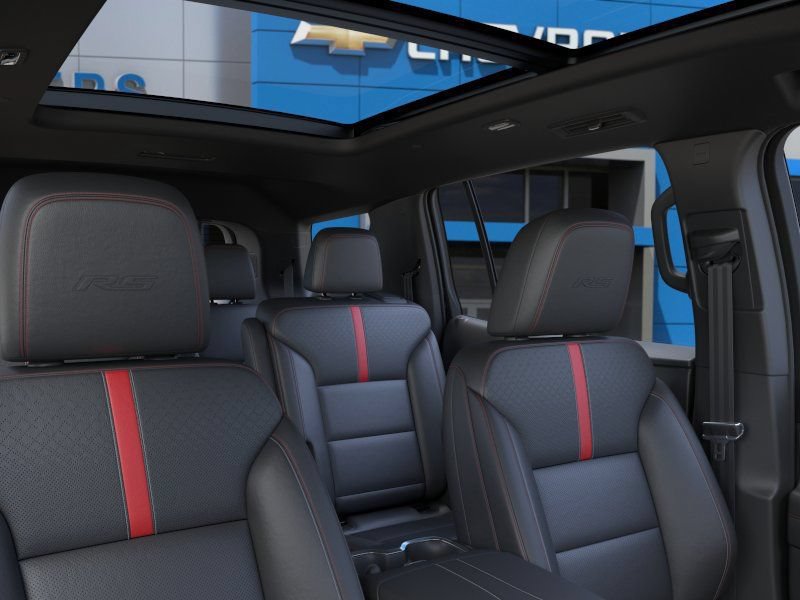 New 2027 Chevrolet Traverse RS w/ LPO, Floor Liner Package AWD/4WD image 24