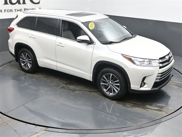 Used 2018 Toyota Highlander XLE image 47