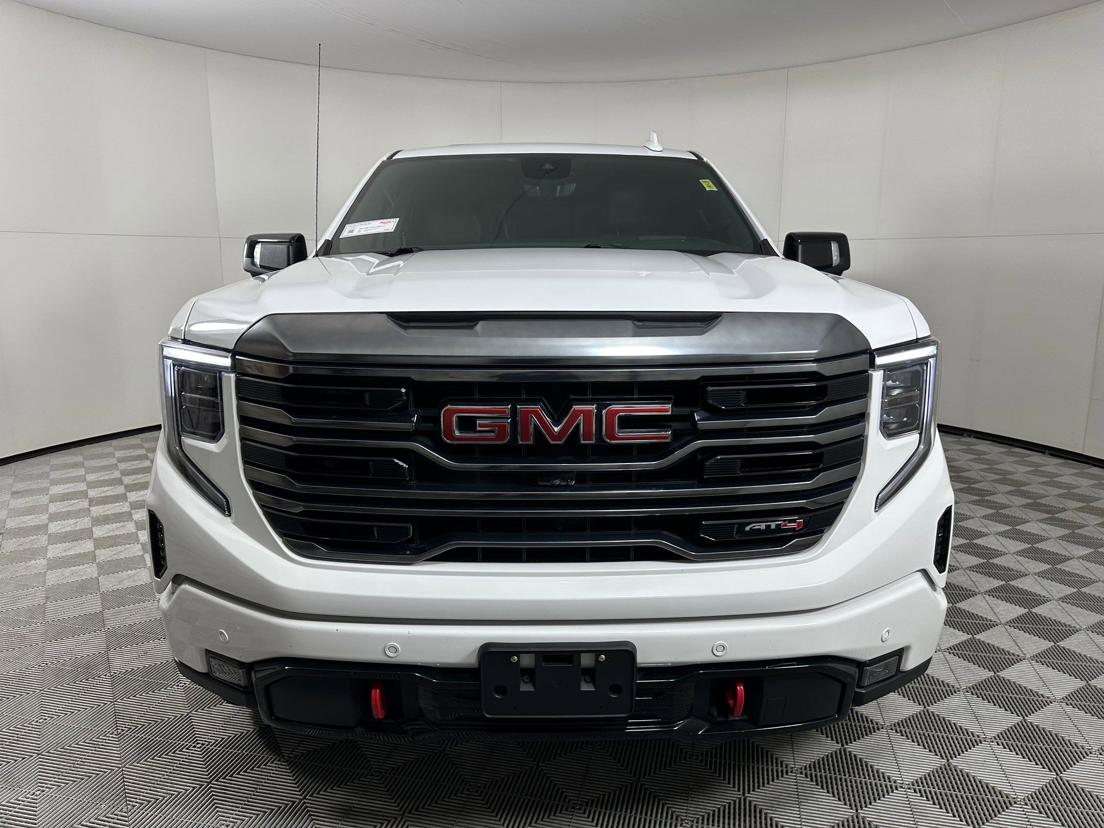 Used 2022 GMC Sierra 1500 AT4 w/ AT4 Premium Package image 5