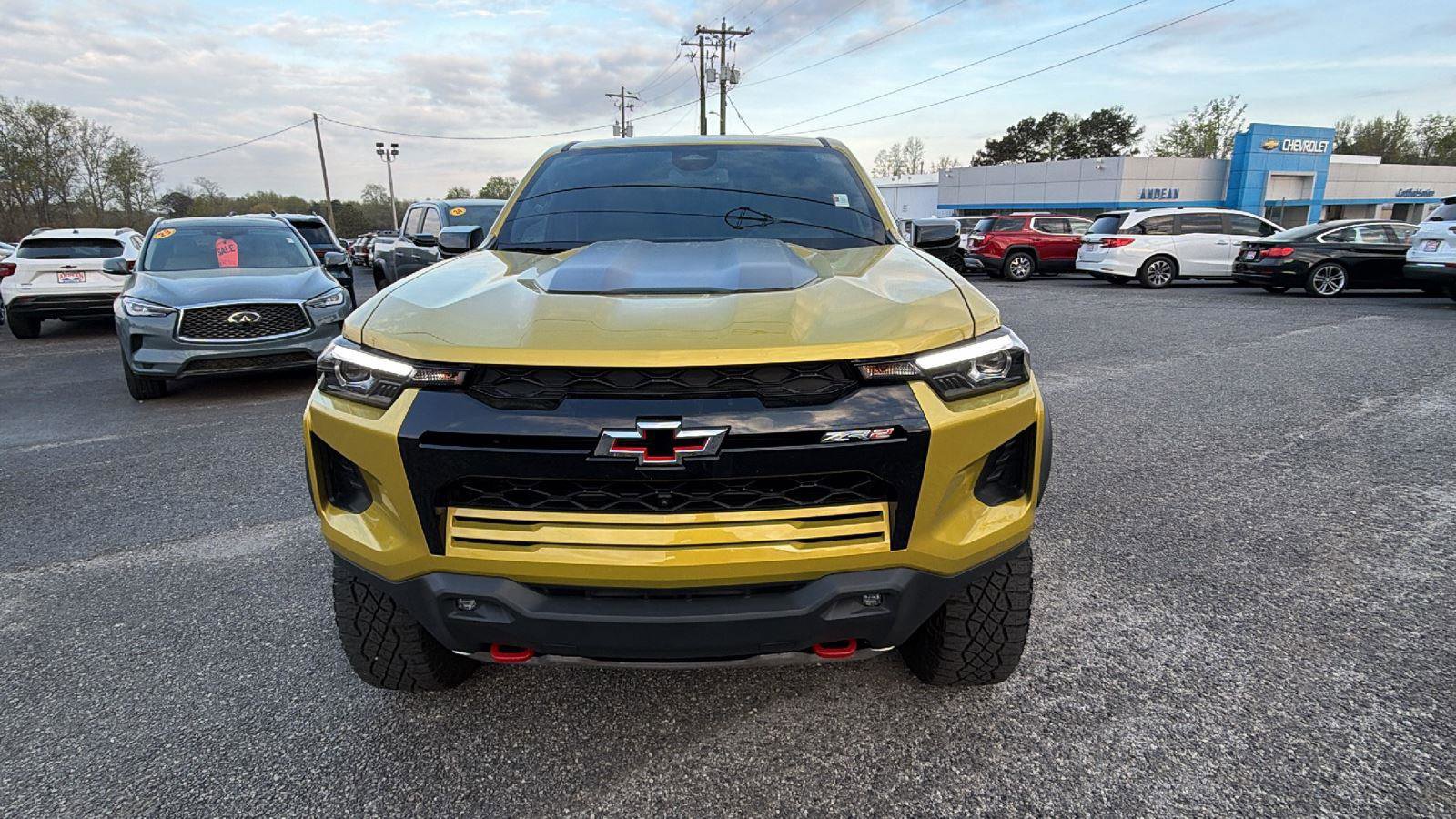 Certified 2023 Chevrolet Colorado ZR2 w/ ZR2 Convenience Package III AWD/4WD image 8
