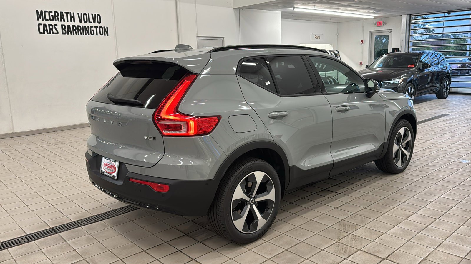 Used 2026 Volvo XC40 B5 Plus w/ Protection Package Premier AWD/4WD image 5