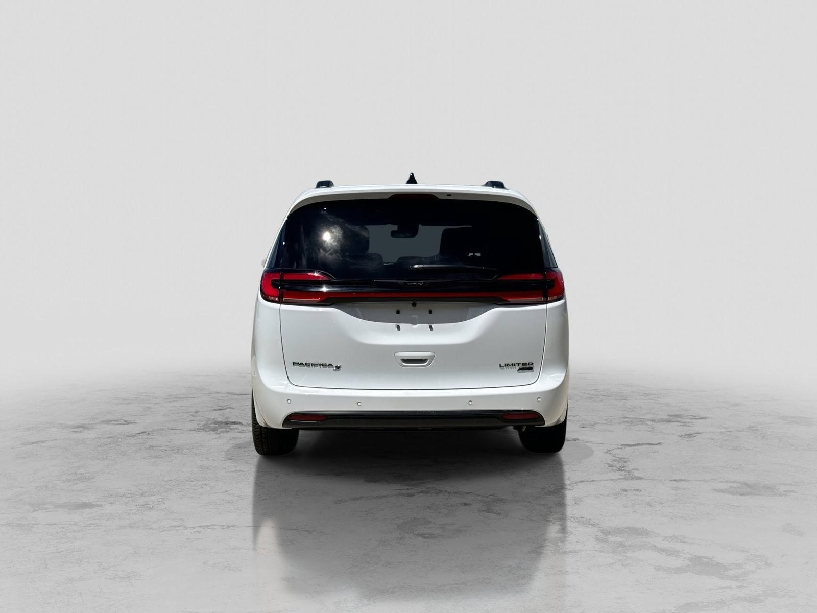 Used 2026 Chrysler Pacifica Limited w/ S Appearance Package AWD/4WD image 7