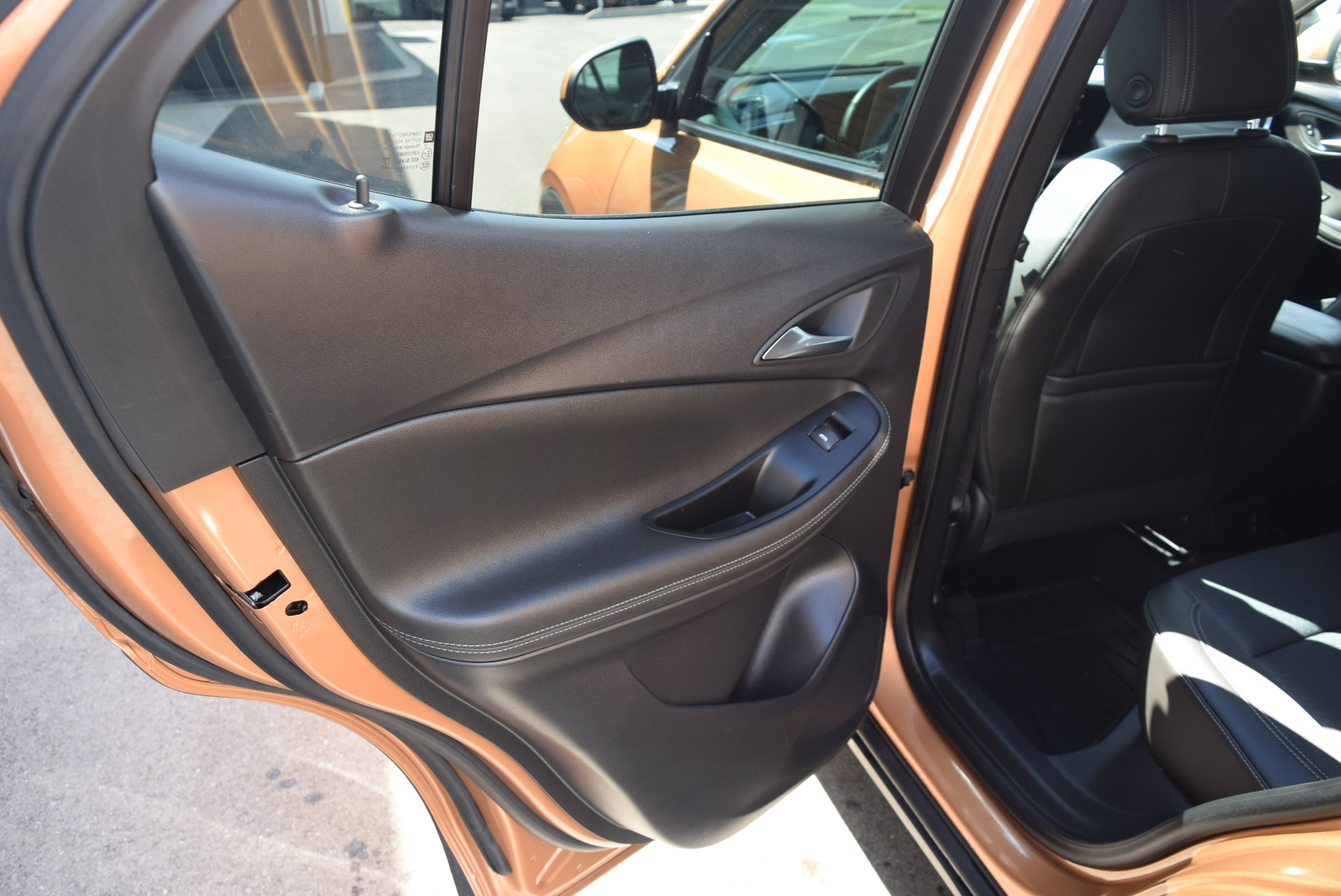 Used 2024 Buick Encore GX Preferred FWD image 9