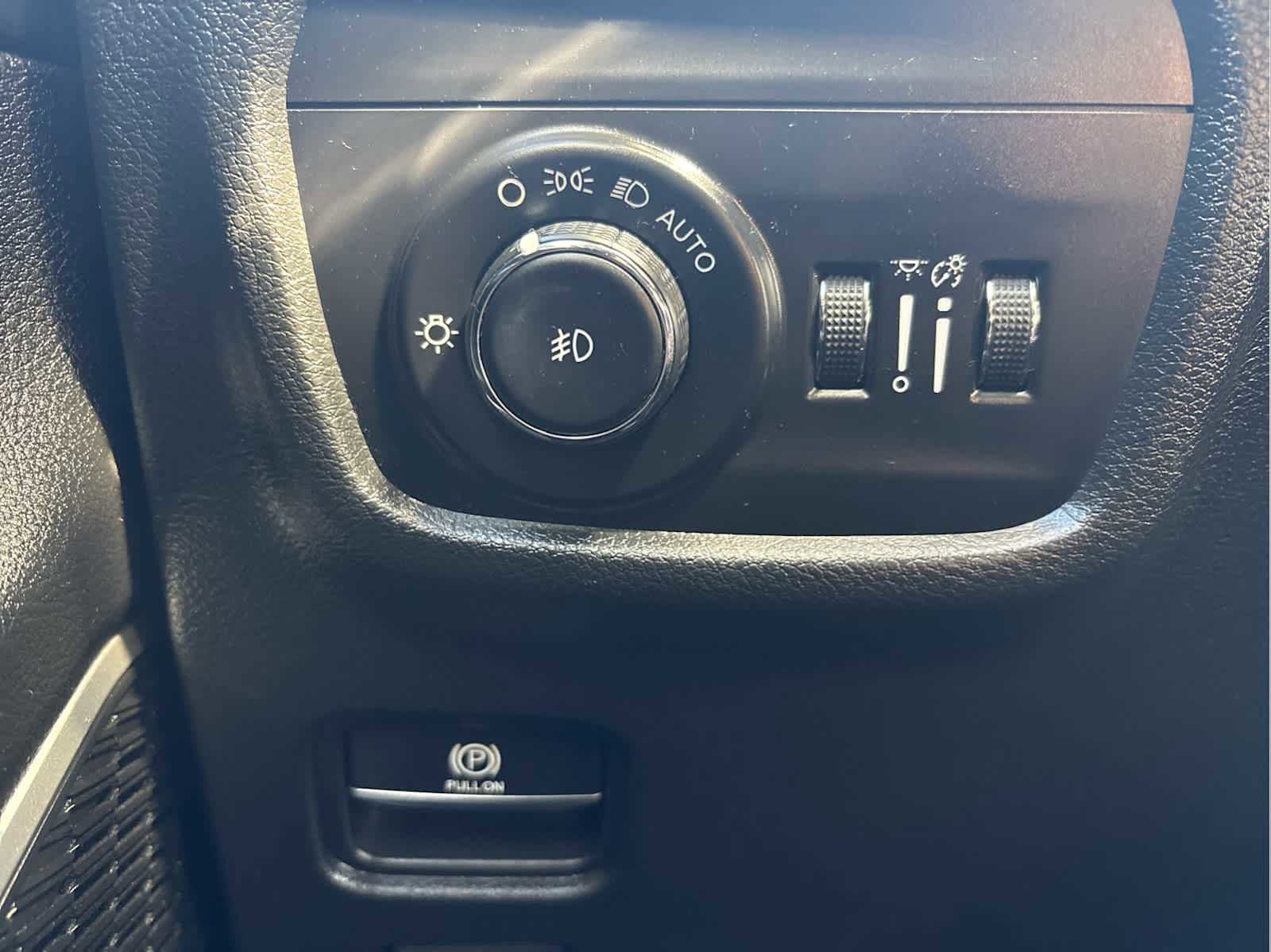 Used 2022 Jeep Grand Cherokee L Limited image 31
