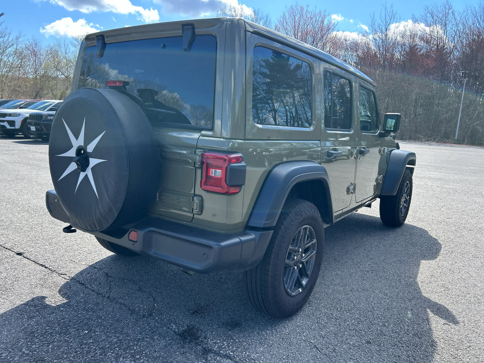 Used 2026 Jeep Wrangler Sport S image 4