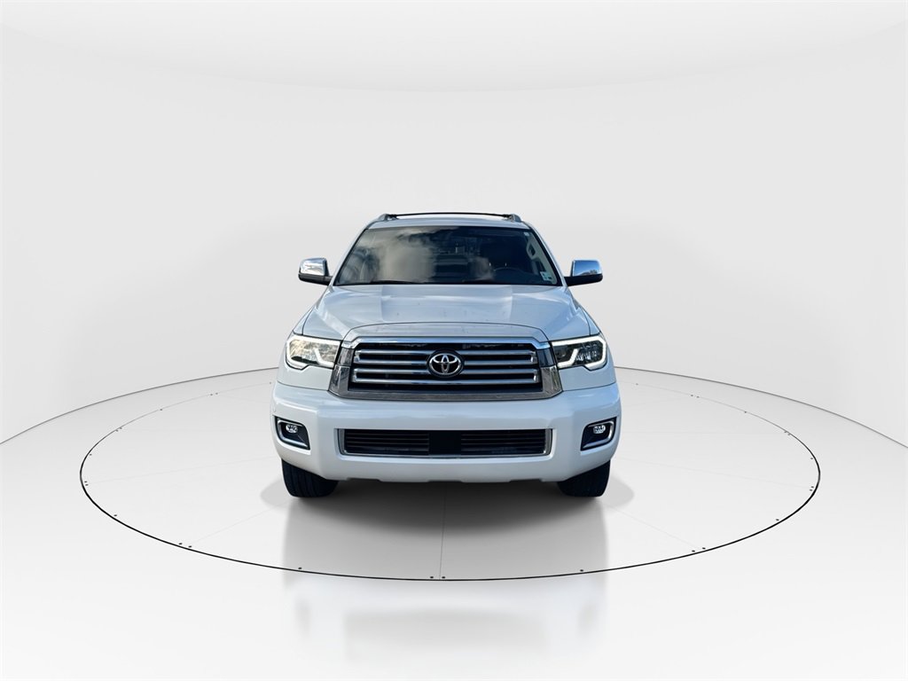 Used 2020 Toyota Sequoia Platinum image 3