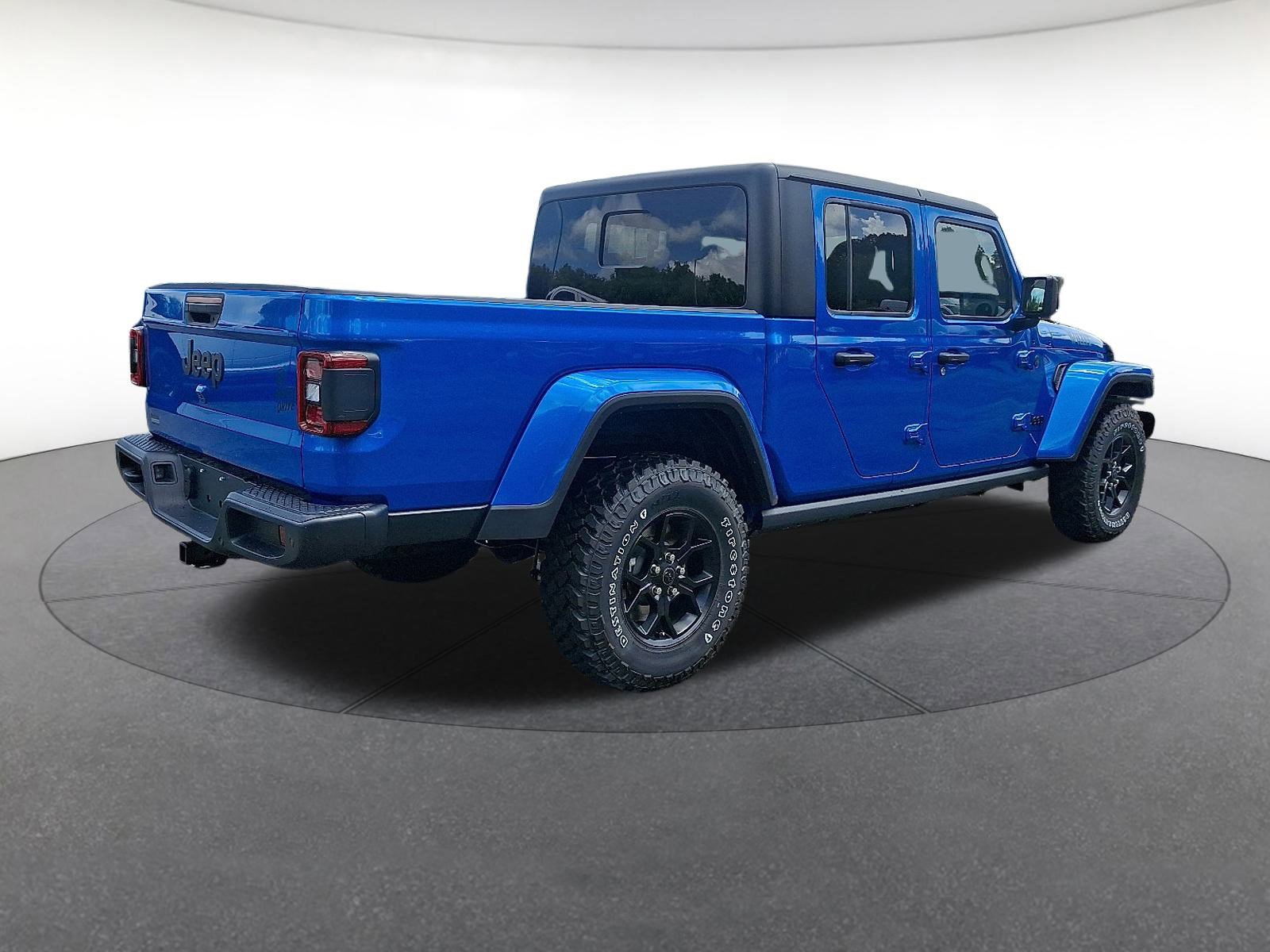 New 2025 Jeep Gladiator Willys image 4