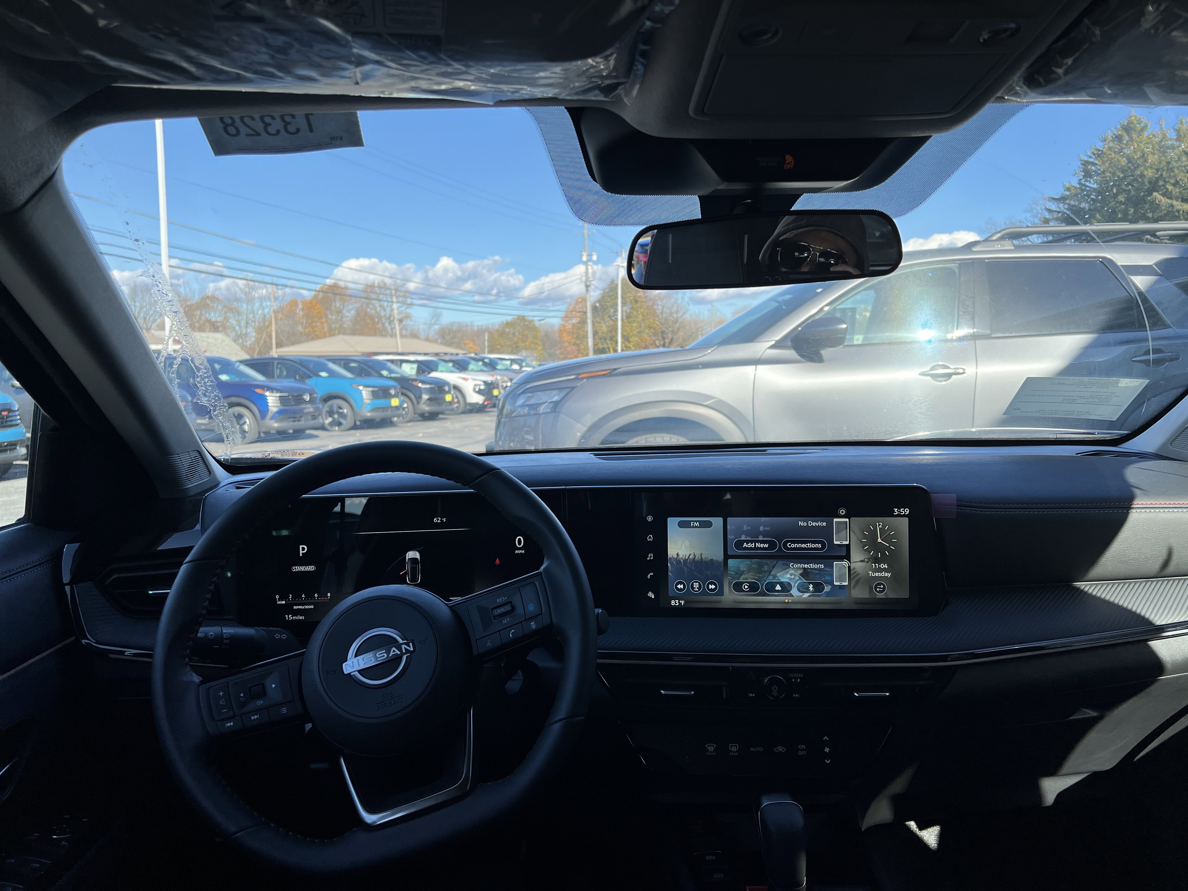 New 2025 Nissan Kicks SR image 4