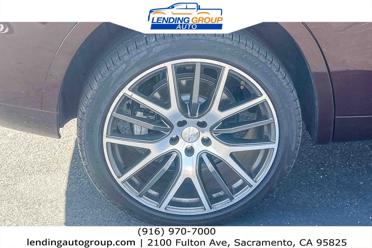 Used 2019 Maserati Levante S GranLusso image 10