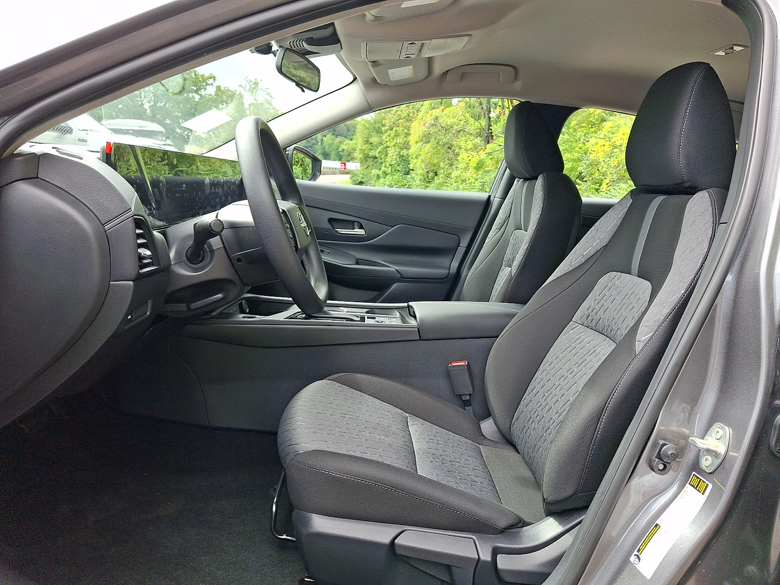New 2027 Nissan Sentra SV w/ Floor Mat Package FWD image 9