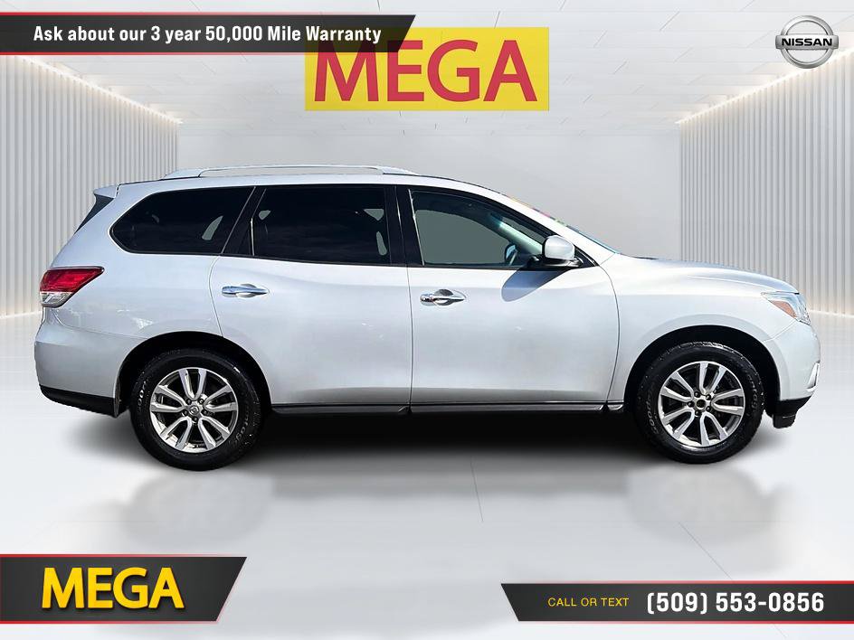 Used 2015 Nissan Pathfinder SV FWD image 5