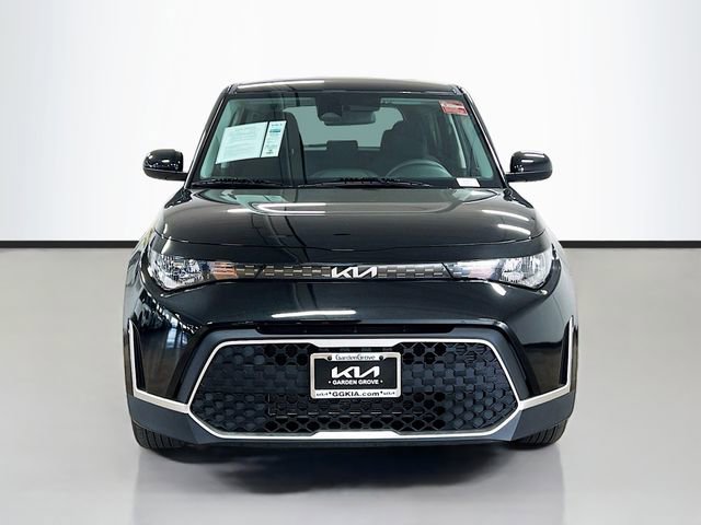 Certified 2025 Kia Soul LX image 2