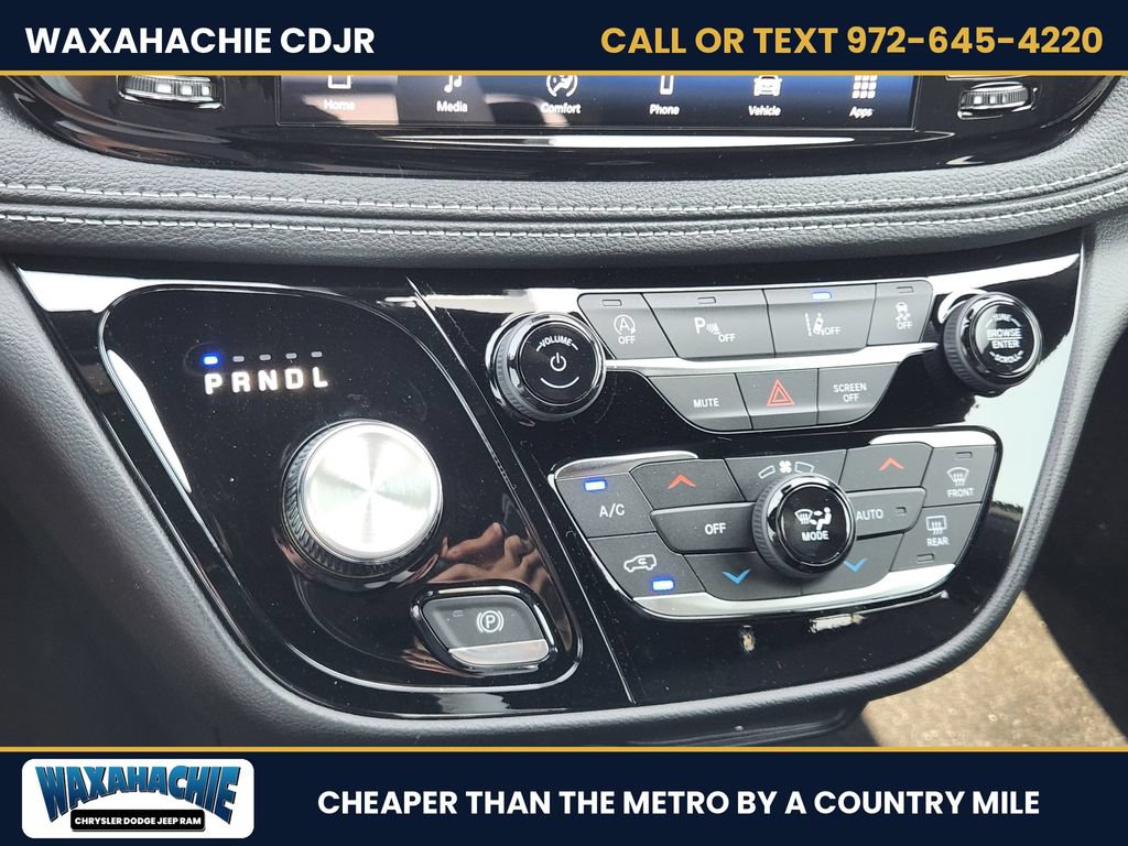 New 2027 Chrysler Pacifica Select FWD image 16