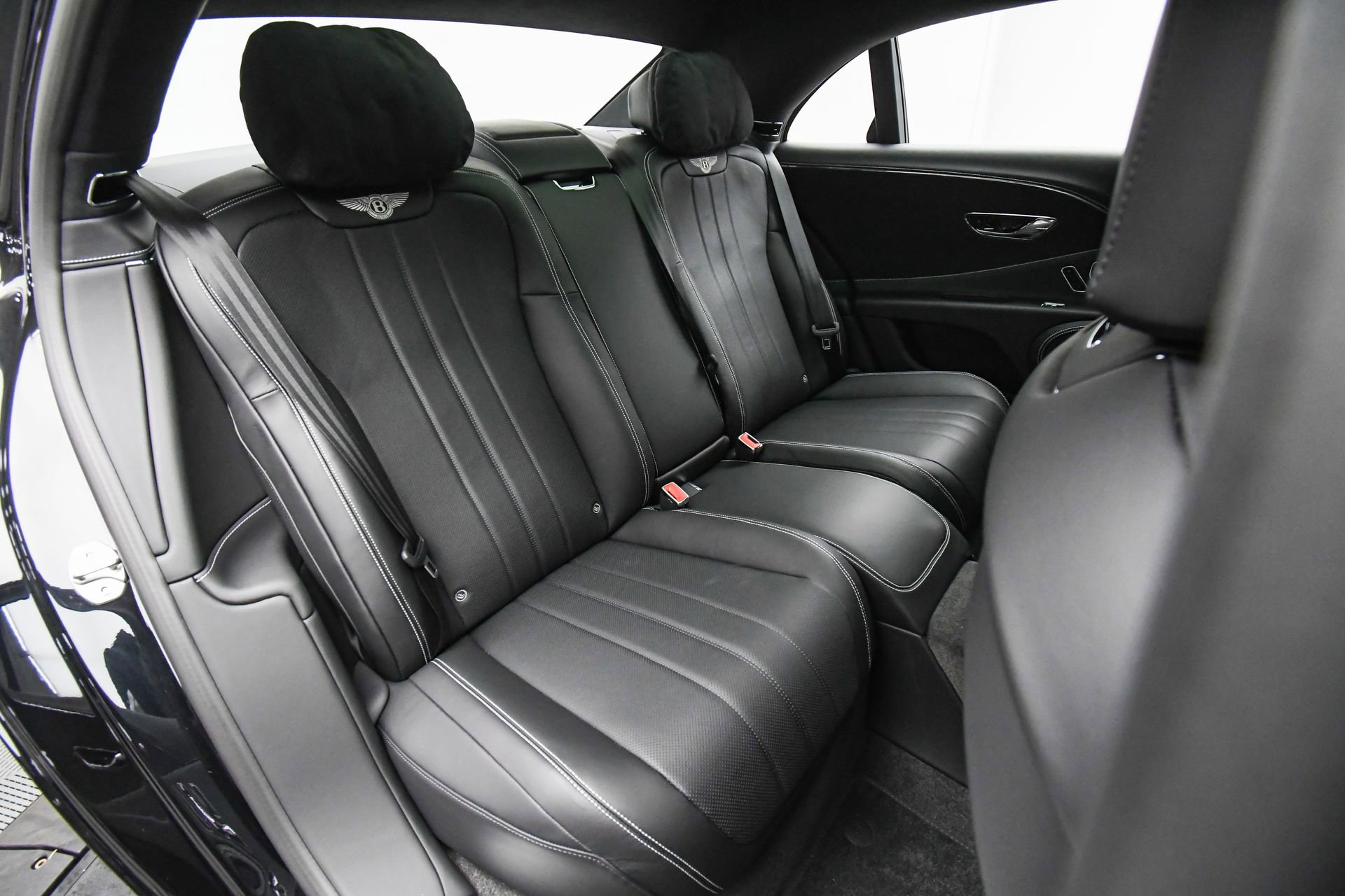 New 2026 Bentley Flying Spur Plug-In Hybrid image 47