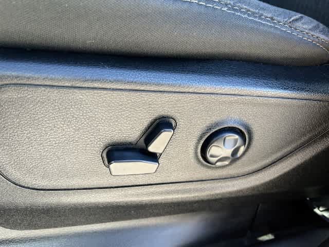 Used 2020 RAM 1500 Big Horn AWD/4WD image 14