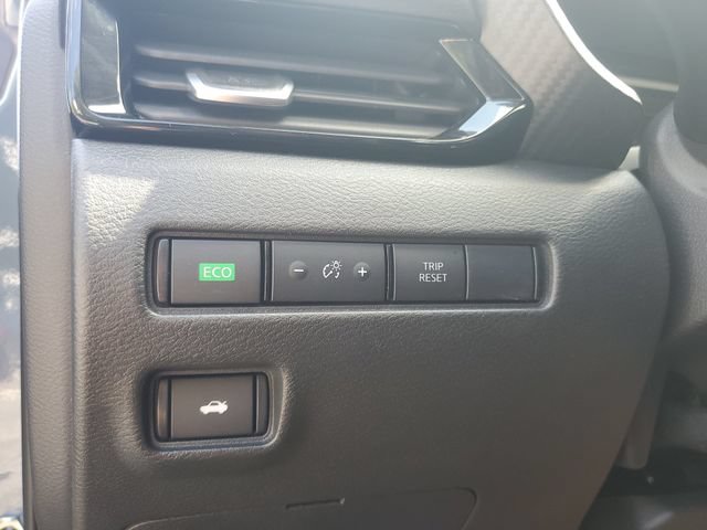Certified 2024 Nissan Sentra SV w/ All-Weather Package FWD image 23