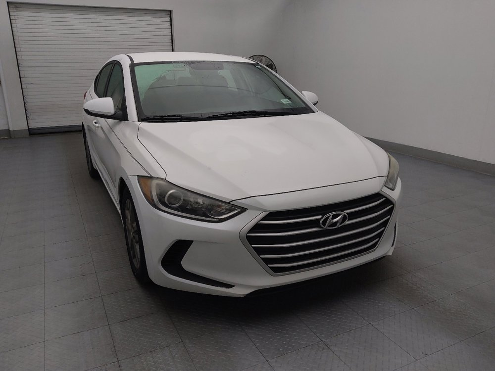 Used 2017 Hyundai Elantra SE image 14