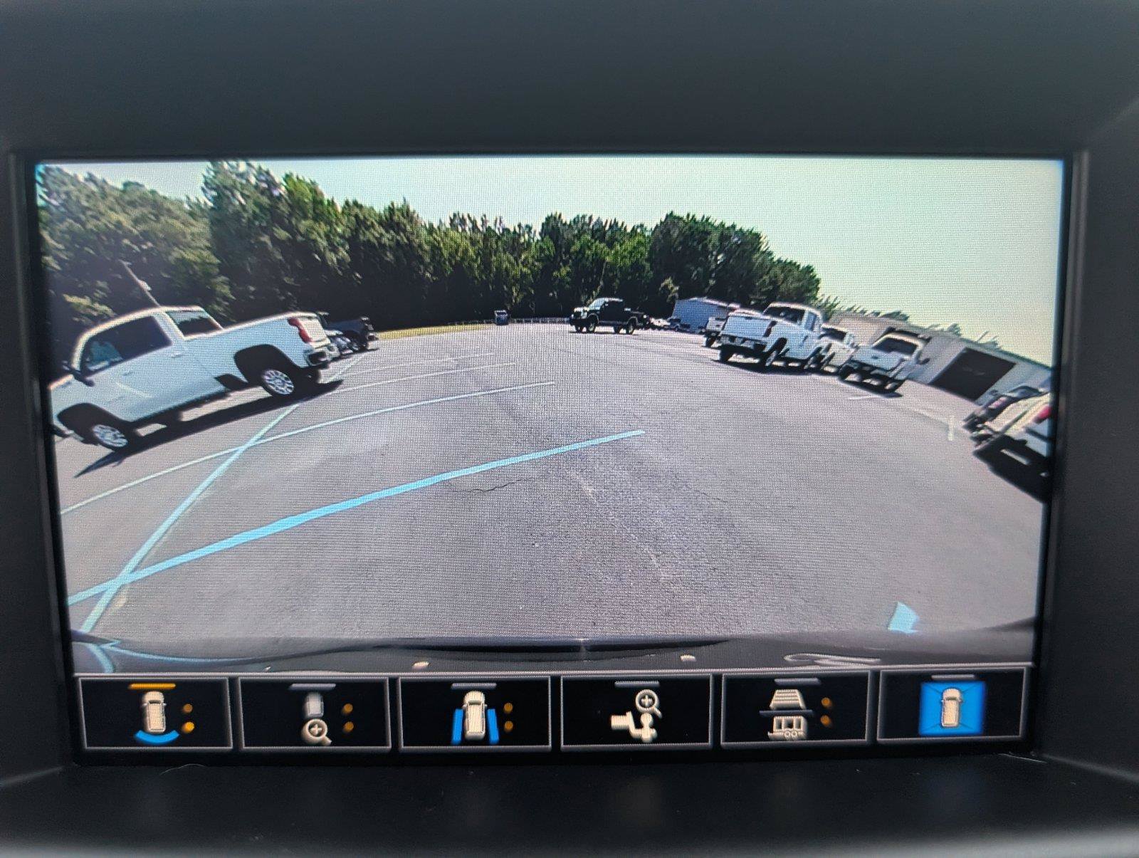 Used 2023 GMC Terrain AT4 w/ LPO, 'HIT The Road' Package AWD/4WD image 17
