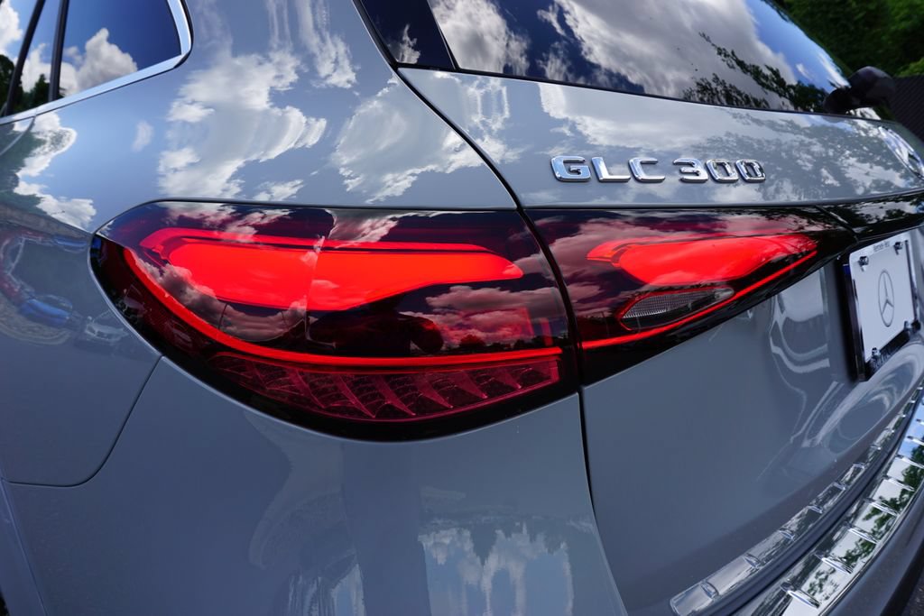 Certified 2025 Mercedes-Benz GLC 300 4MATIC image 13