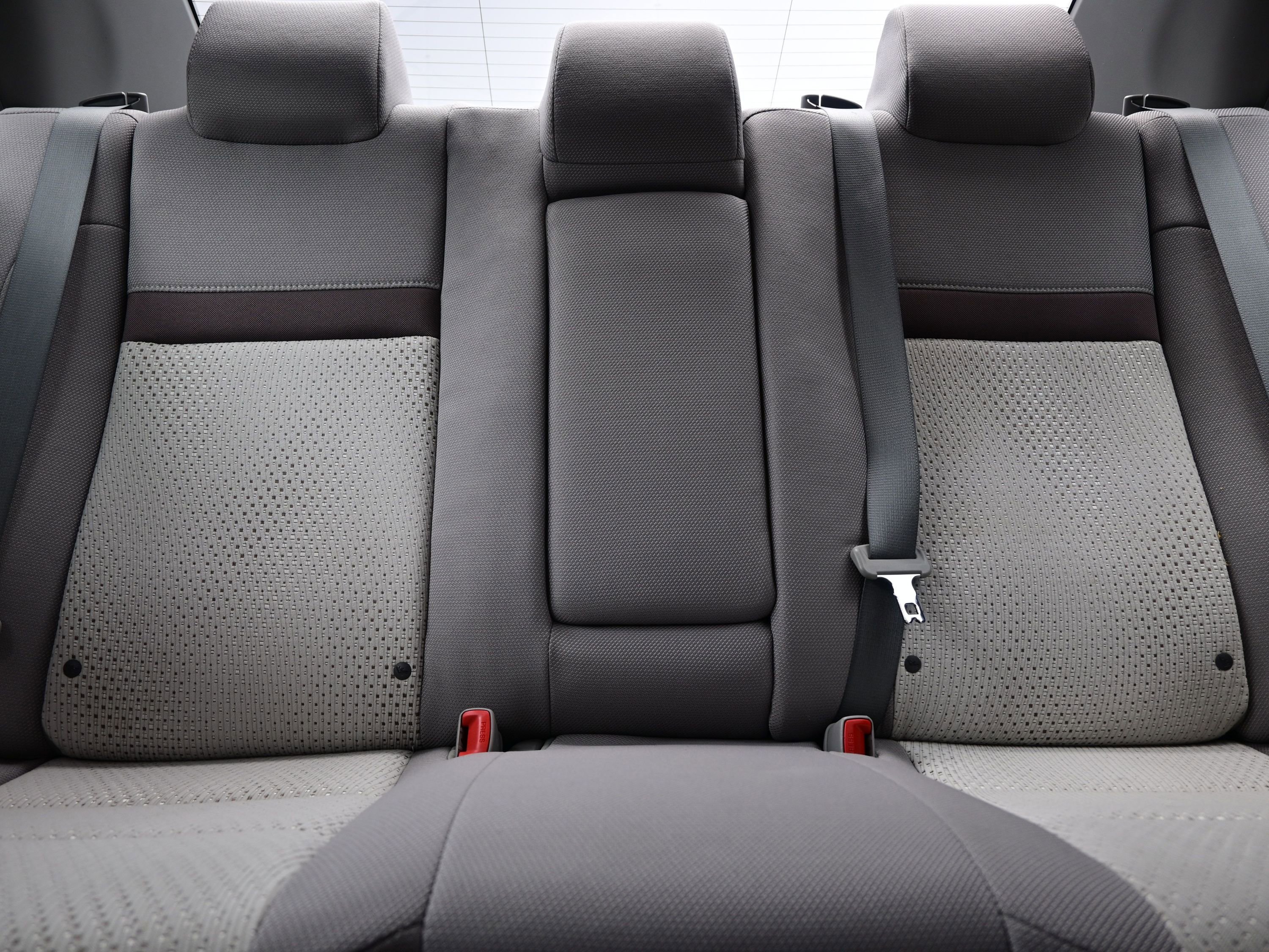 Used 2013 Toyota Camry LE image 14