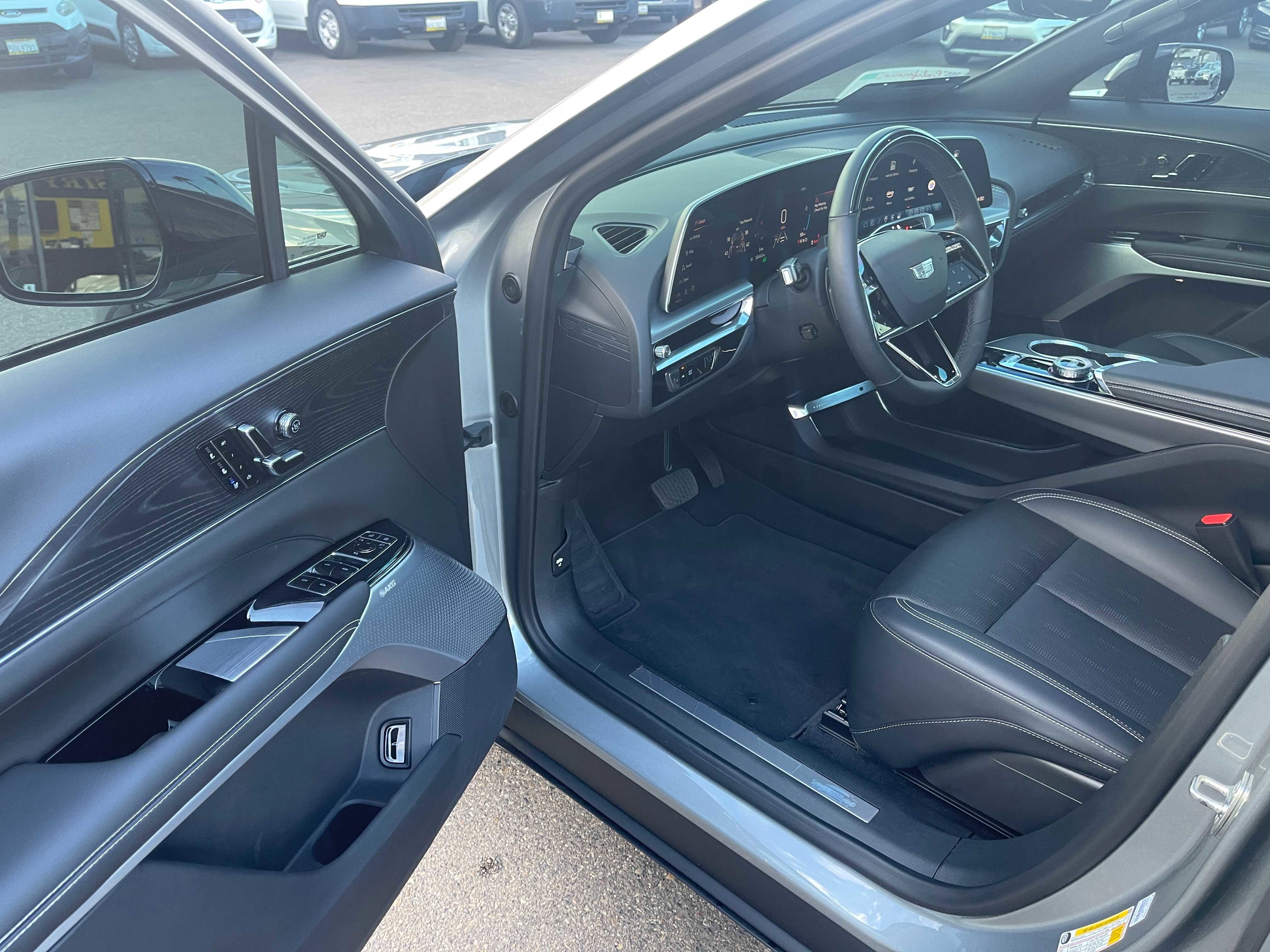 Used 2024 Cadillac Lyriq Sport image 20