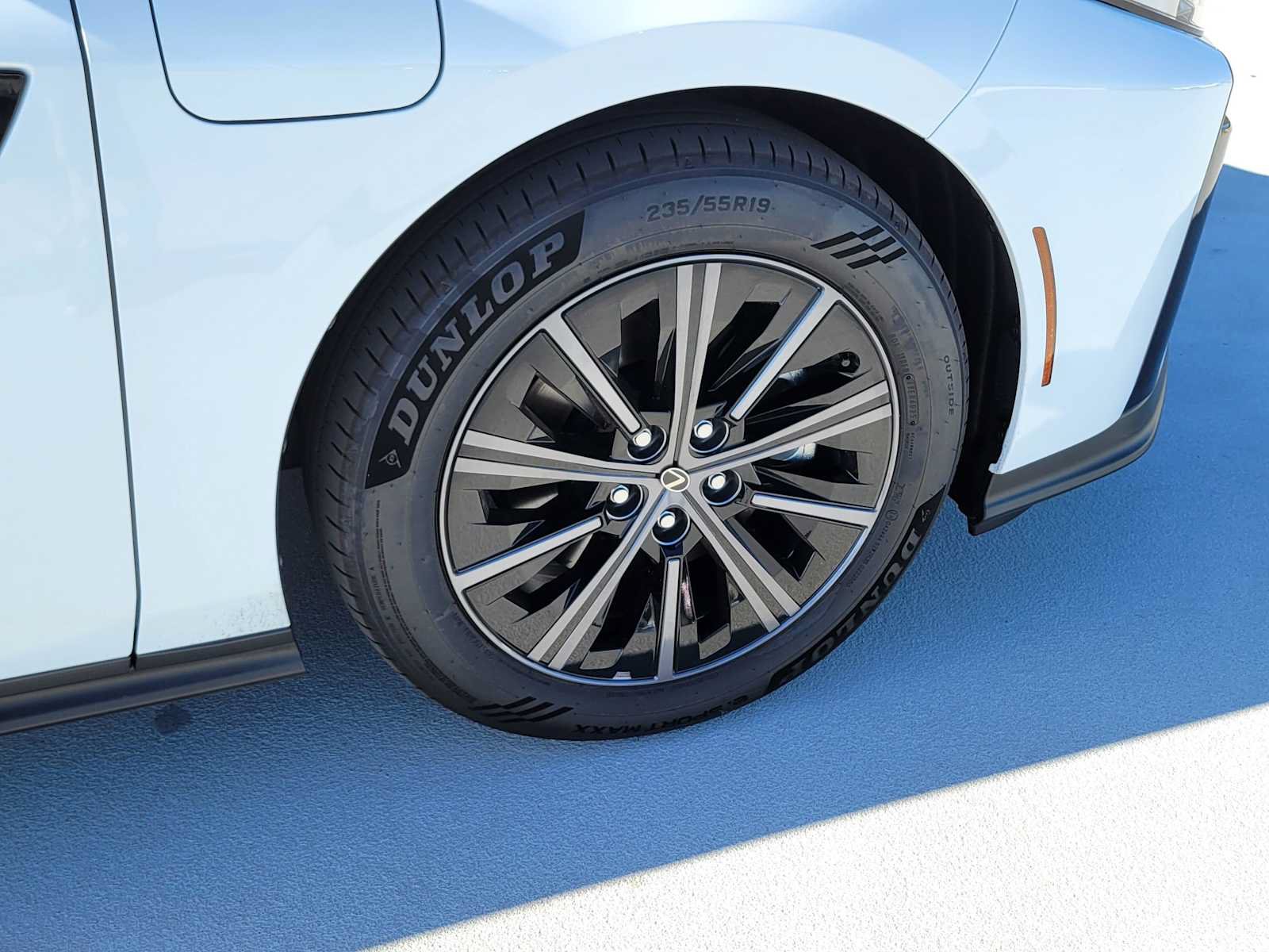 Used 2026 Lexus ES 350e w/ Convenience Package FWD image 9