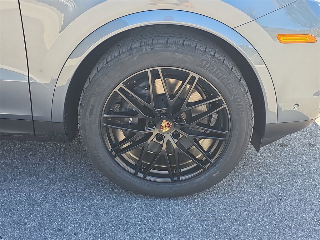 New 2026 Porsche Cayenne image 13