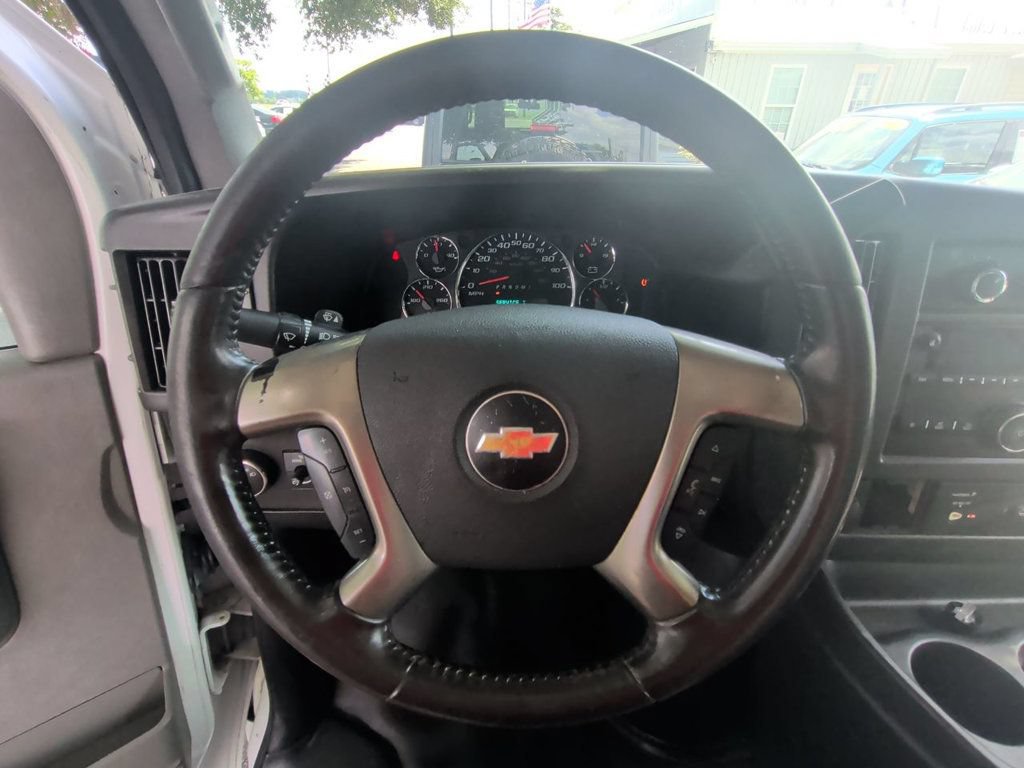 Used 2018 Chevrolet Express 2500 w/ Driver Convenience Package RWD image 15