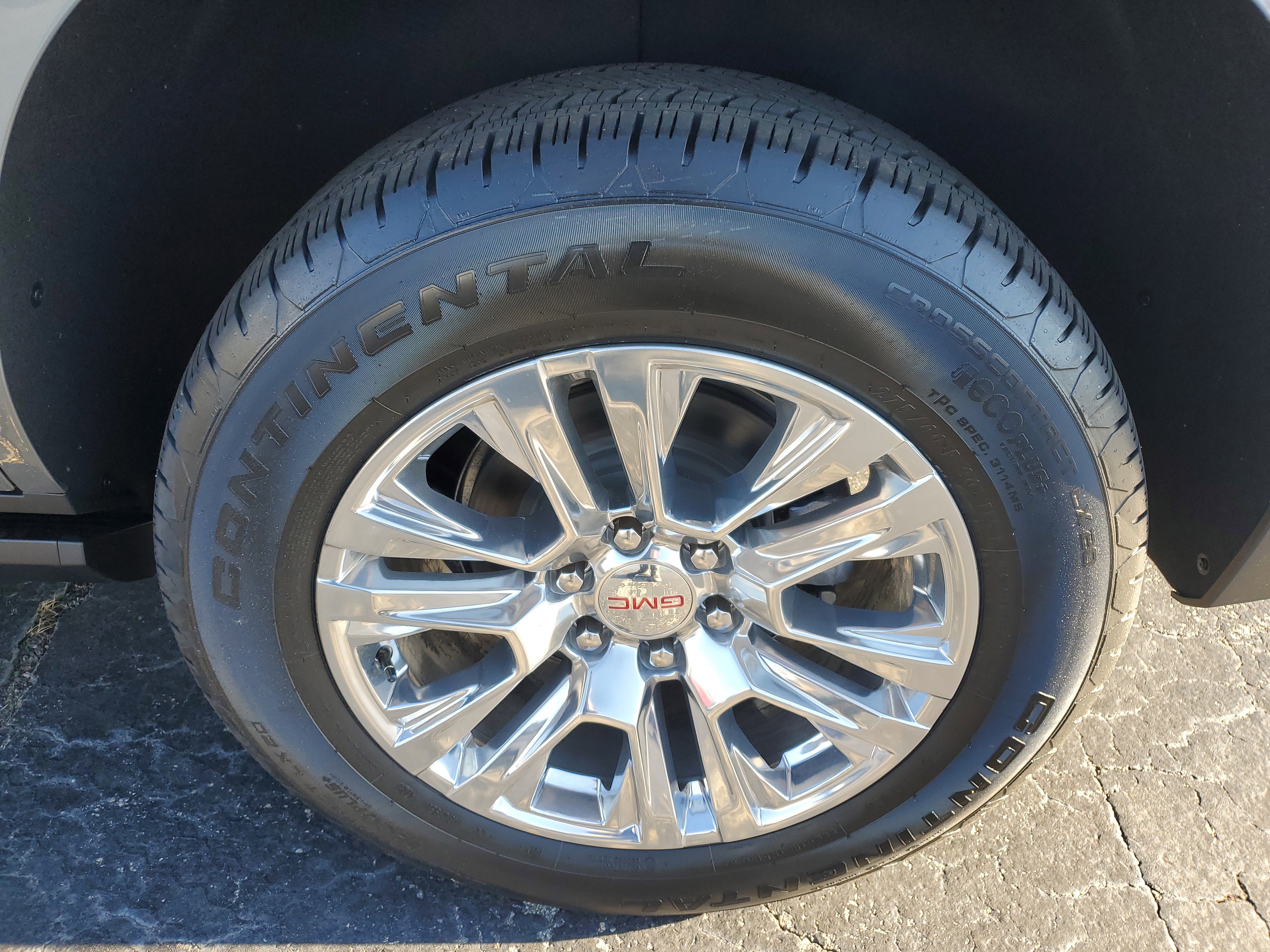 New 2026 GMC Yukon Denali w/ Sun & Power Step Package image 7