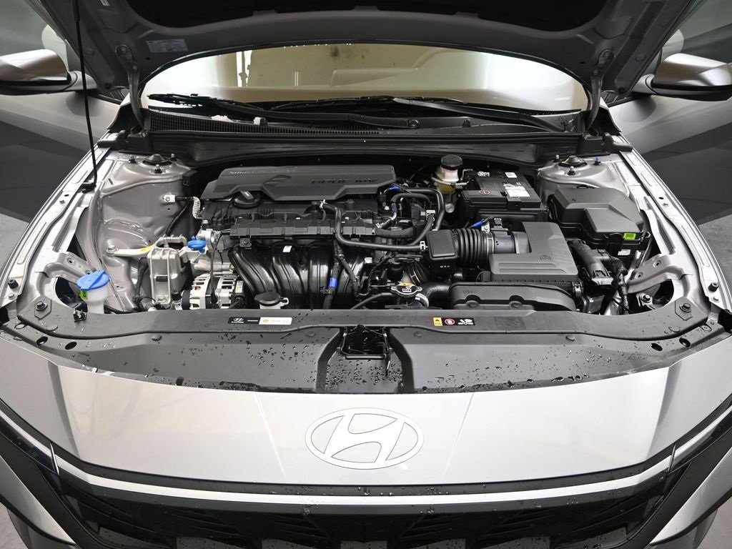 New 2026 Hyundai Elantra Sport image 10