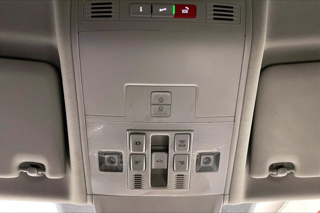 Used 2024 Volkswagen Tiguan SE w/ Panoramic Sunroof Package FWD image 36