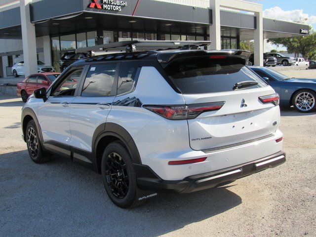 New 2026 Mitsubishi Outlander Trail Edition image 5