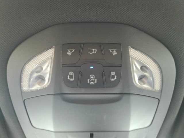 Used 2025 Chrysler Pacifica Select FWD image 52