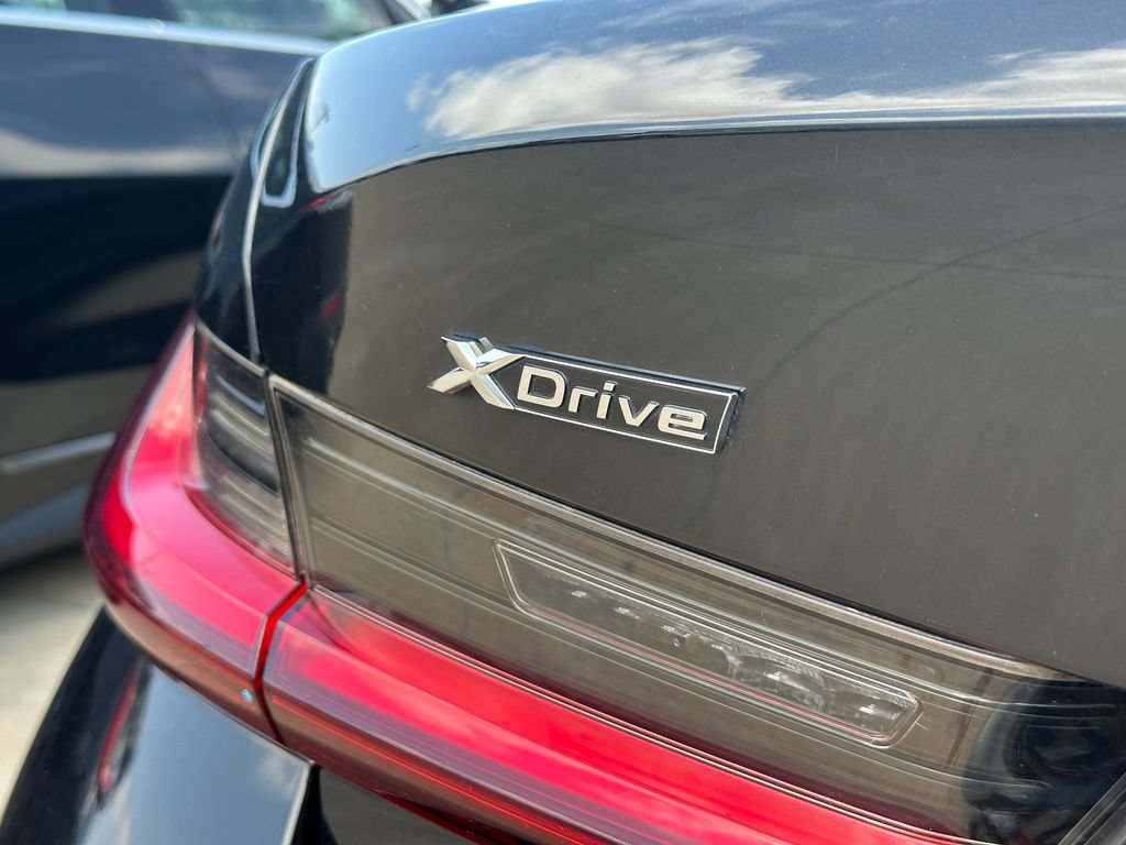 Used 2023 BMW 330i xDrive Sedan w/ Premium Package AWD/4WD image 35