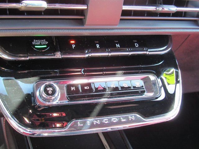 Used 2023 Lincoln Corsair Reserve image 18