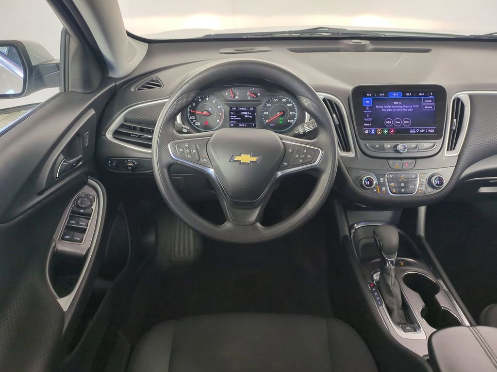 Used 2024 Chevrolet Malibu LT image 16