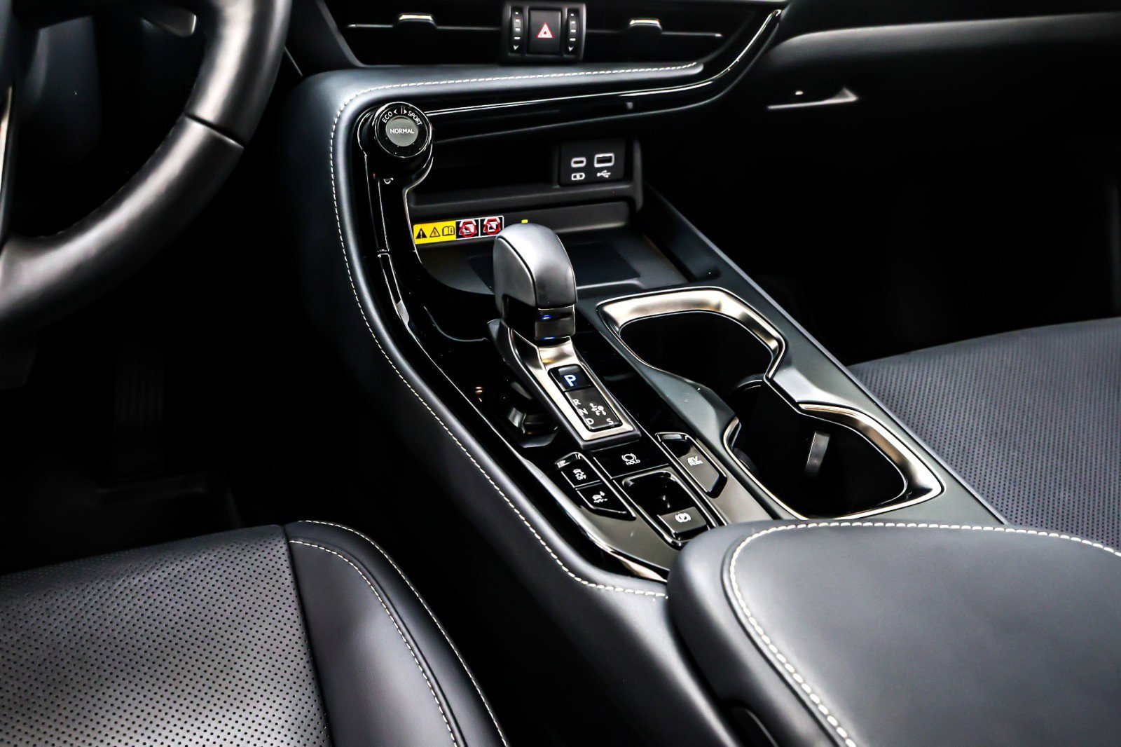 Used 2024 Lexus NX 350h AWD image 7